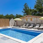 Apart Otel Casa De Sherys 3*